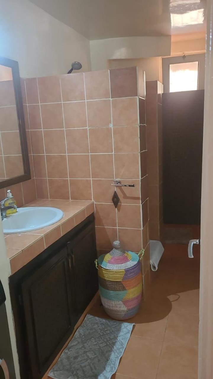 Villa Bord De Mer Avec Piscine Sali Tapé Zewnętrze zdjęcie